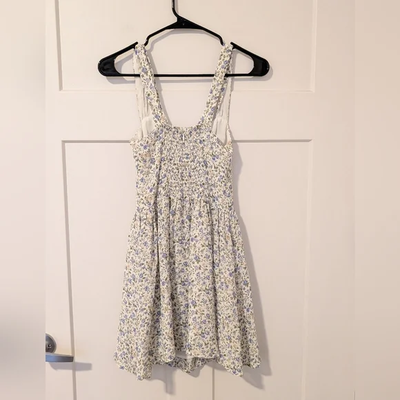 Reformation Taiga Floral Dress - Picture 6 of 11